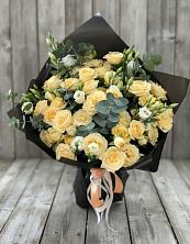 Букет цветов из:  Розы и Лизиантусы в Пионерском