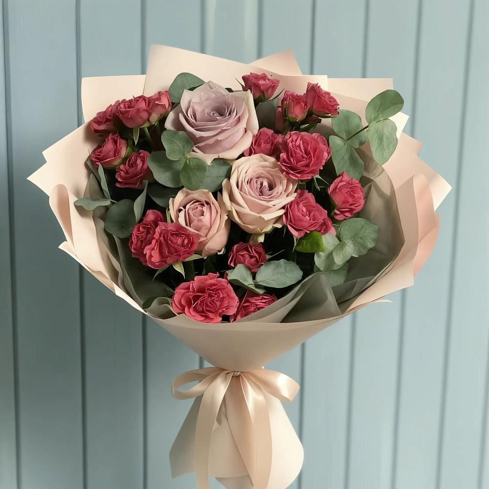 Букет цветов из: Гвоздики и Розы в Пионерском