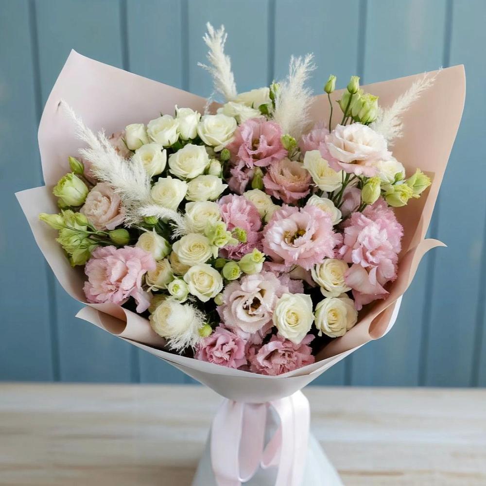 Букет цветов из: Альстромерии и Розы в Пионерском