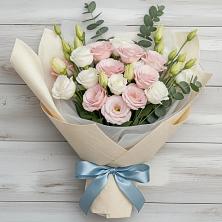 Букет цветов из:  Лизиантусы в Пионерском