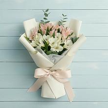Букет цветов из:  Альстромерии в Пионерском