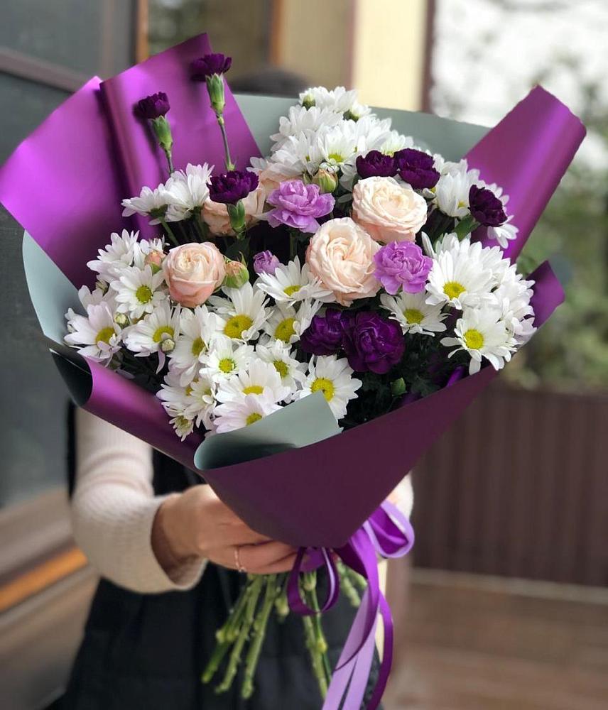 Букет цветов из: Хризантемы, Гвоздики и Розы в Пионерском