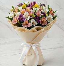Букет цветов из:  Альстромерии #REPLACE_PRED# Пионерском