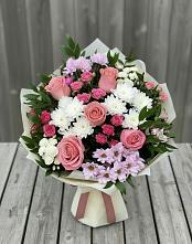 Букет цветов из:  Альстромерии, Гвоздики, Розы и Хризантемы в Пионерском