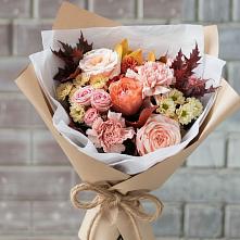 Букет цветов из:  Гвоздики, Хризантемы и Розы в Пионерском