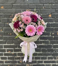 Букет цветов из:  Герберы и Хризантемы в Пионерском