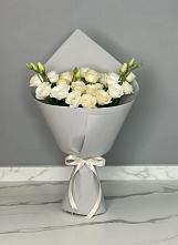 Букет цветов из:  Розы и Лизиантусы в Пионерском